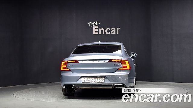Volvo S90 D5 AWD Inscription - фото 3