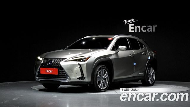 Lexus UX 2WD - фото 0