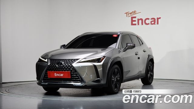 Lexus UX 2.0 2WD - фото 0