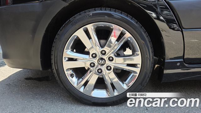 Hyundai Solati 11-Seater Luxury - фото 4