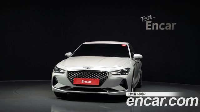 Genesis G70 2.0T Elite - фото 2