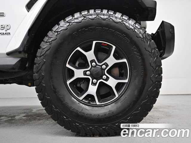 Jeep Wrangler JL 2.0 Overland 4Door - фото 4