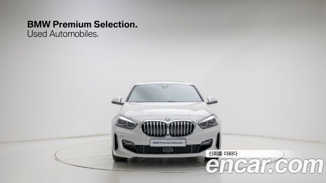 BMW 1-Series F40 120i M Sports - фото 1