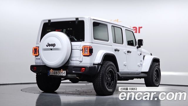 Jeep Wrangler JL 2.0 Overland Power Top 4Door 4xe - фото 1