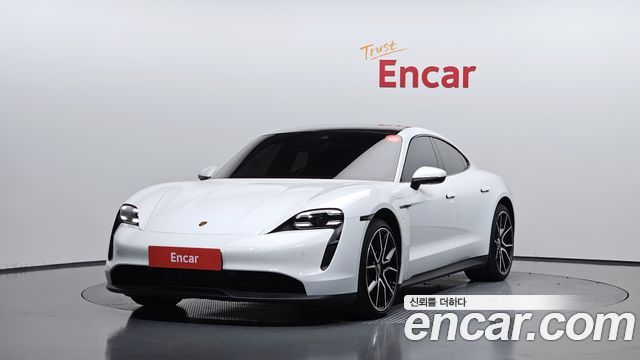 Porsche Taycan Base - фото 0