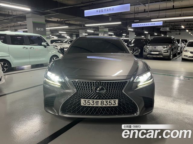 Lexus LS LS500 3.5 Platinum AWD - фото 0