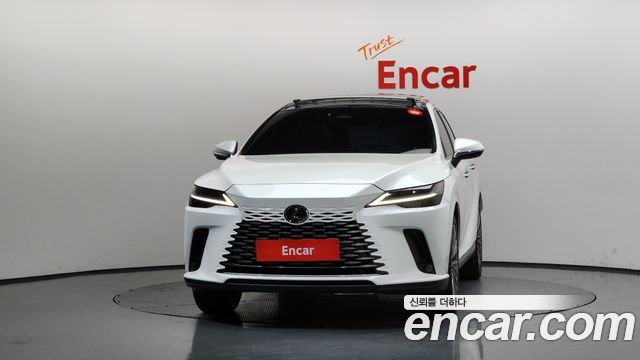Lexus RX 5-го поколения Luxury - фото 2