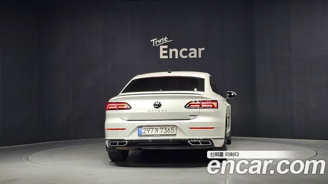 Volkswagen Arteon 2.0 TDI R-LIINE 4Motion - фото 3