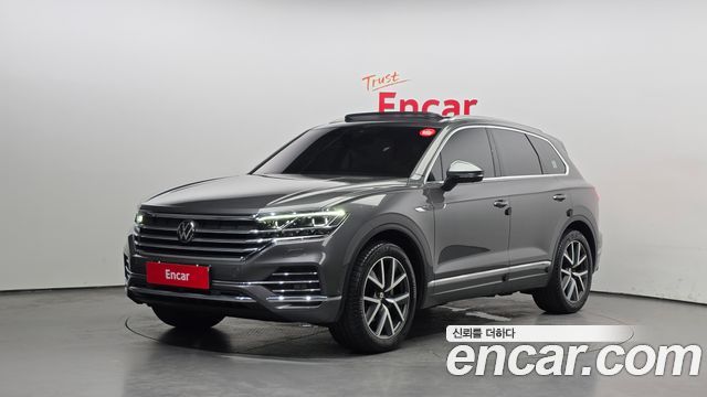 Volkswagen Touareg 3-го поколения 3.0 TDI Prestige - фото 0