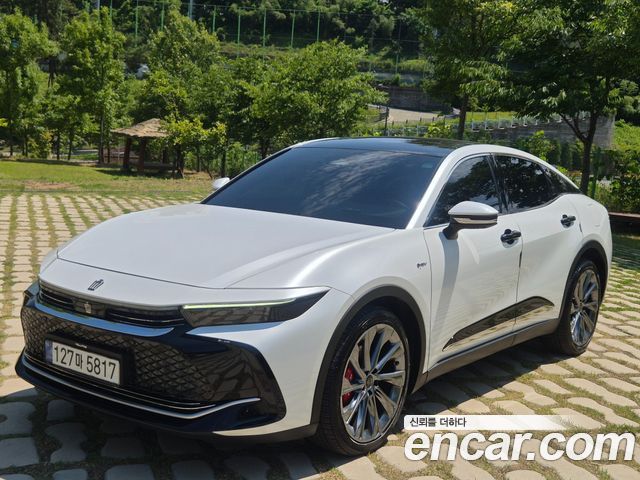 Toyota Crown 2.5 4WD Hybrid - фото 0