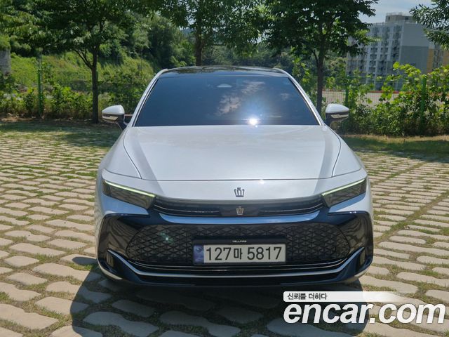 Toyota Crown 2.5 4WD Hybrid - фото 1