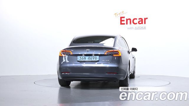 Tesla Model 3 Long Range AWD - фото 3