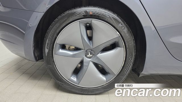 Tesla Model 3 Long Range AWD - фото 4