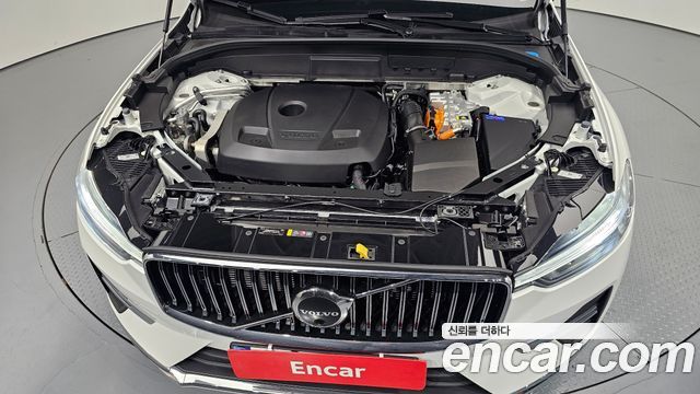 Volvo XC60 2-го поколения T8 Ultimate Bright - фото 4