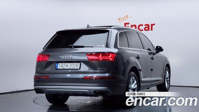 Audi Q7 45 TFSI Quattro - фото 1