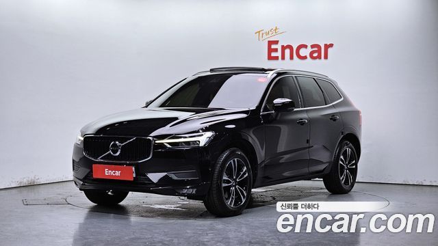 Volvo XC60 2-го поколения D5 Momentum - фото 0
