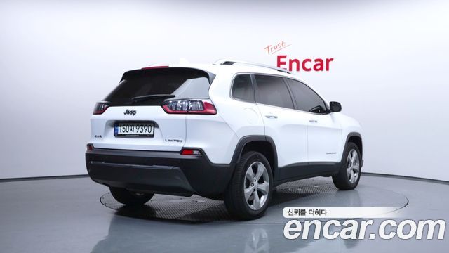 Jeep Cherokee KL 2.4 Limited AWD - фото 1