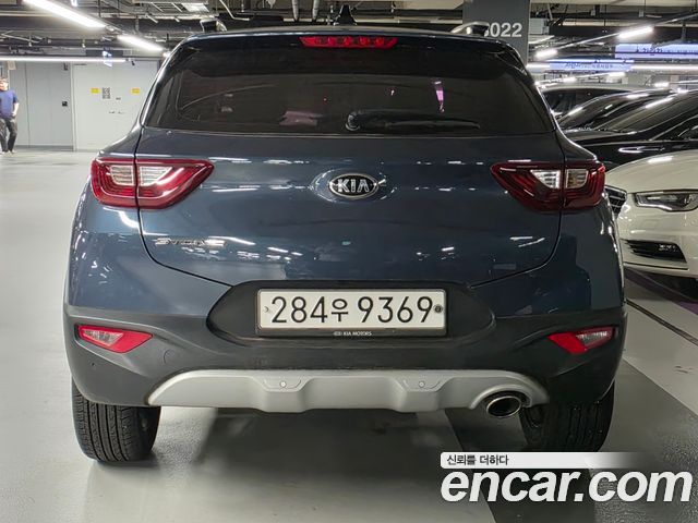 Kia Stonic 1.4 Trendy - фото 3