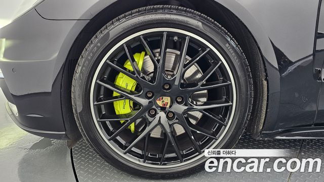 Porsche Panamera 2.9 AWD E-Hybrid - фото 4