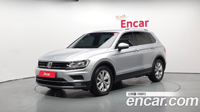 Volkswagen Tiguan 2-го поколения 2.0 TDI Premium - фото 0