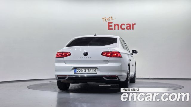 Volkswagen Passat B8 2.0 TDI Prestige - фото 3