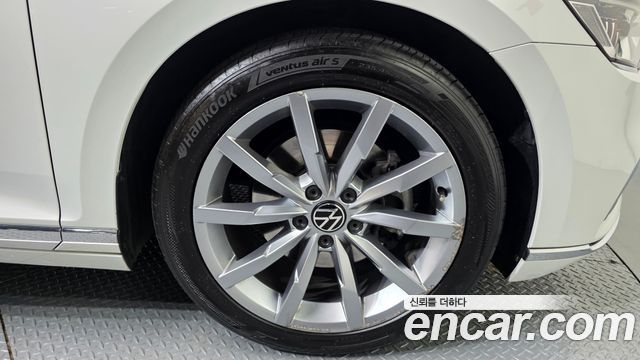 Volkswagen Passat B8 2.0 TDI Prestige - фото 4