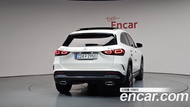 Mercedes-Benz GLA-Class H247 GLA250 4MATIC - фото 3