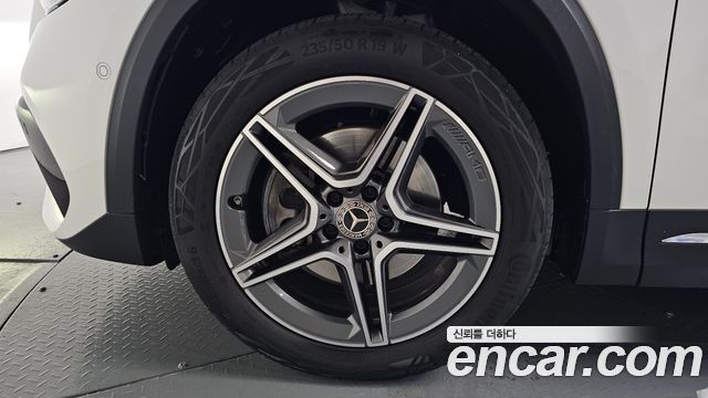 Mercedes-Benz GLA-Class H247 GLA250 4MATIC - фото 4