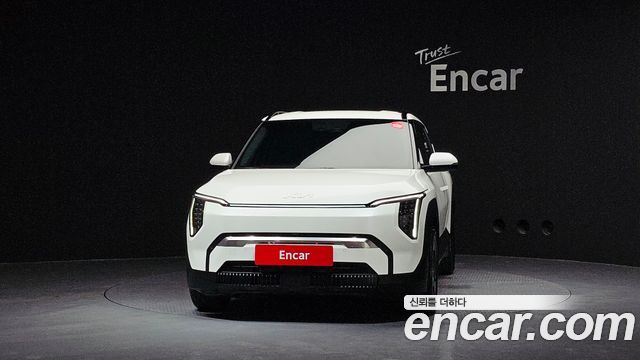 Kia EV3 Long Range 2WD Earth - фото 2