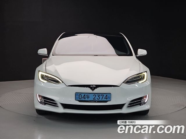 Tesla Model S Long Range - фото 2