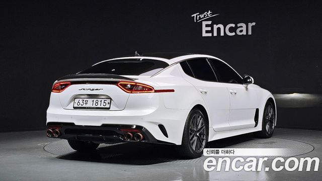 Kia Stinger 2.0 Turbo 2WD Platinum - фото 1