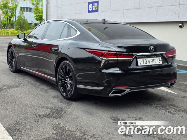 Lexus LS LS500 3.5 Platinum AWD - фото 3
