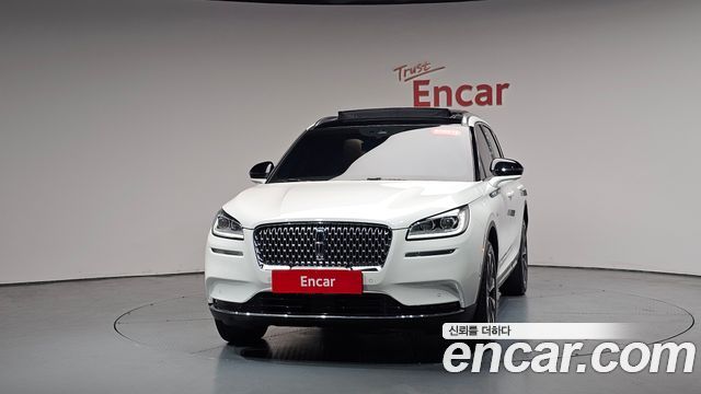 Lincoln Corsair 2.0 Reserve AWD - фото 2