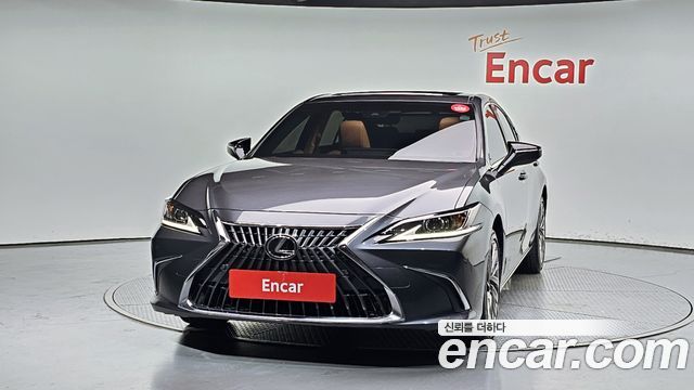 Lexus ES 7-го поколения Luxury Plus - фото 2