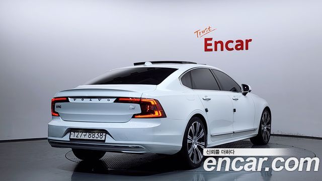 Volvo S90 T8 AWD Inscription - фото 1