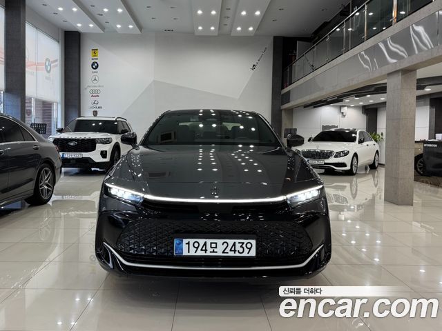 Toyota Crown 2.5 4WD Hybrid - фото 2