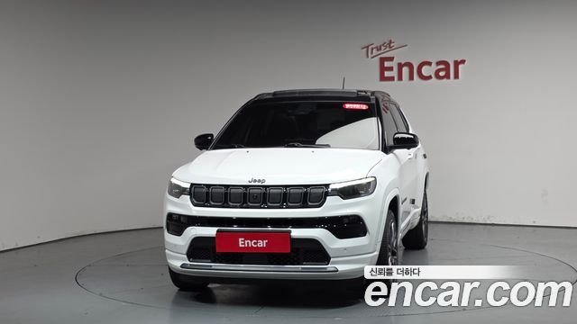 Jeep Compass 2-го поколения S2.4 AWD - фото 1
