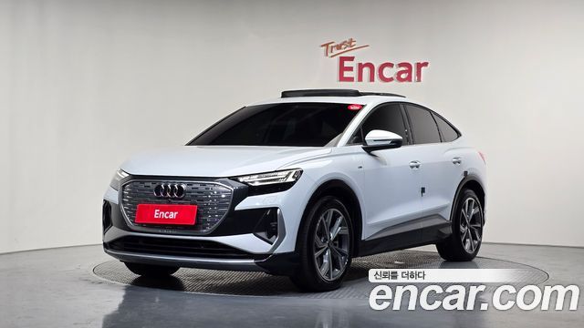 Audi Q4 e-tron F4 40 Premium Sportback - фото 0