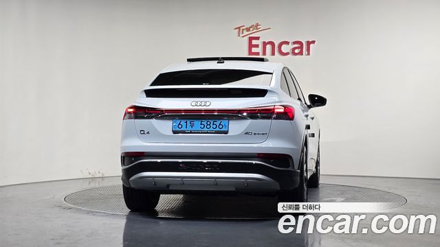 Audi Q4 e-tron F4 40 Premium Sportback - фото 3