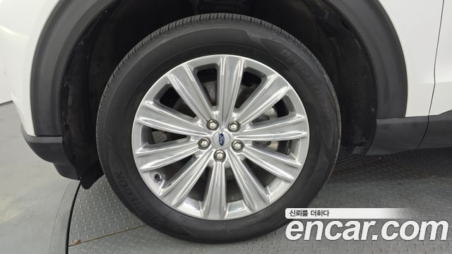 Ford Explorer 6-го поколения 3.0 PHEV - фото 4