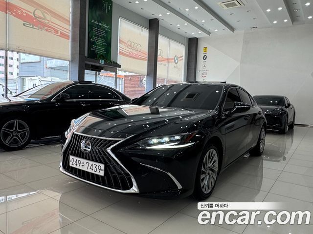 Lexus ES 7-го поколения Executive - фото 0