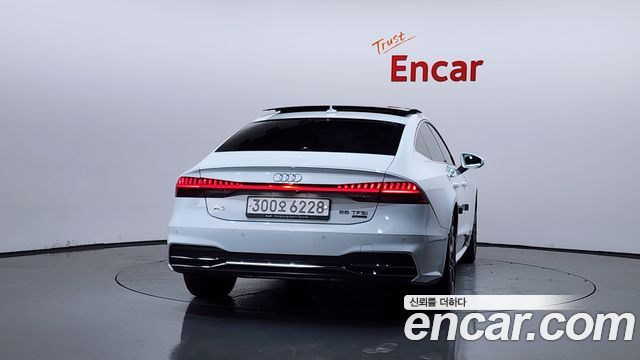 Audi A7 55 TFSI Quattro Premium - фото 3