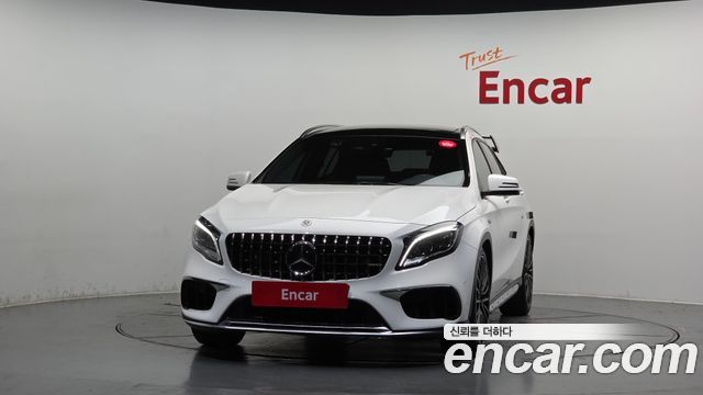 Mercedes-Benz GLA-Class X156 GLA45 AMG 4MATIC - фото 2