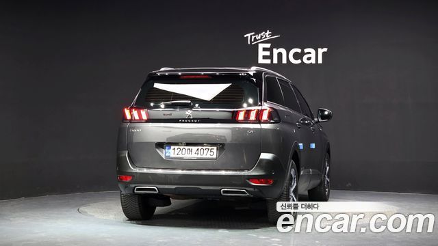 Peugeot 5008 2-го поколения 1.2 Pure Tech GT - фото 3