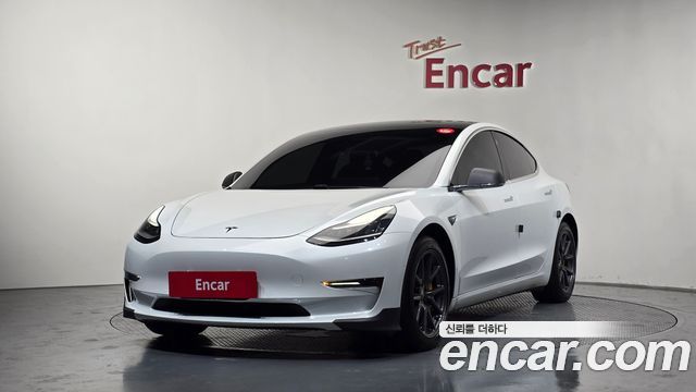Tesla Model 3 Long Range AWD - фото 0