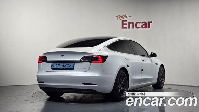 Tesla Model 3 Long Range AWD - фото 1