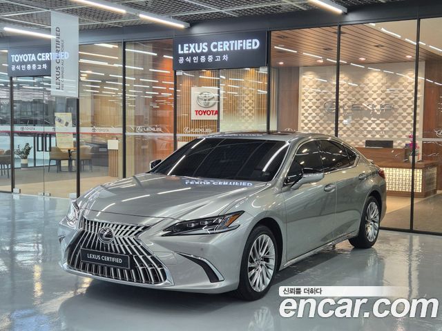 Lexus ES 7-го поколения Executive - фото 0