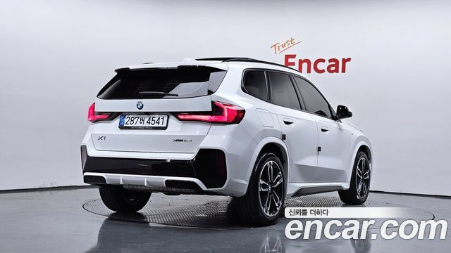 BMW X1 U11 xDrive 20i M Sport - фото 1