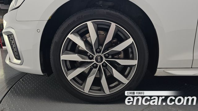 Audi A4 B9 40 TFSI Premium - фото 3
