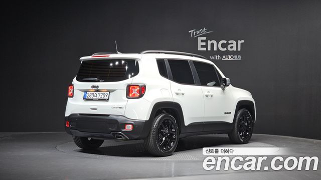 Jeep Renegade 1.3 Limited - фото 1
